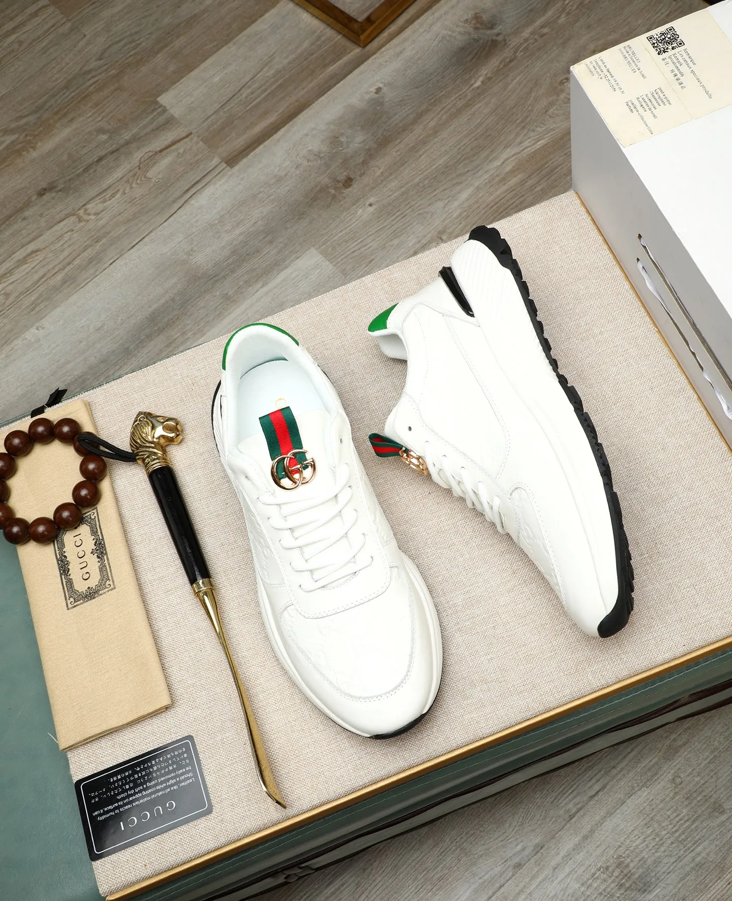 Men's shoes 💰460 GUCCI🔍🔍The latest models are on sale at the same time at the counter. Original calfskin imported from Italy, genuine leather lining, (high-end, extravagant, and classy) with exquisite workmanship. Soles: Original soles specially provided by the original factory. ⚠Exclusive double-layer movable molded soles are super comfortable⚠. Photos of the real thing🎬The real thing is even better🔍🔍"High quality·Follow the order" Code number 38-44